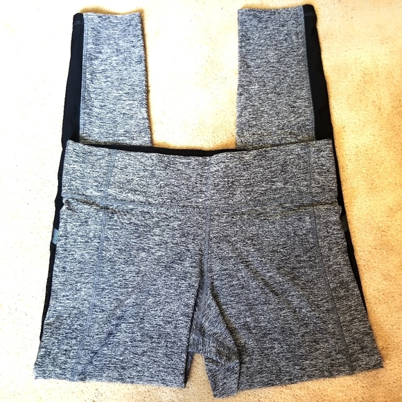 SOLD NWOT PINK holographic ultimate leggings sz lg - Picture 4 of 7